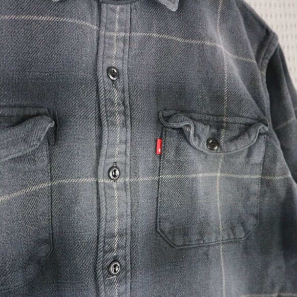 Levi's Checkered Flannel Shirt - Picture 3 of 8